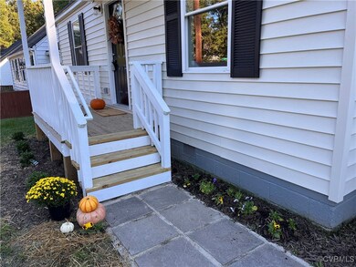 View of entrance to property with NEW entrance por
