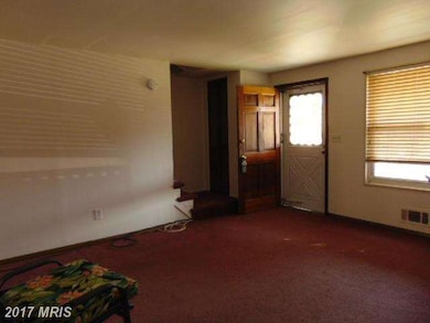 1176 Foxwood Ln, Essex, MD 21221 - photo 5