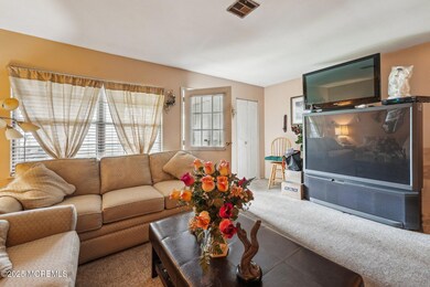 LIVING ROOM 2