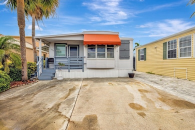 559 Nettles Blvd, Jensen Beach, FL 34957 - photo 7