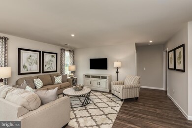 510 Raeann Dr, Greencastle, PA 17225 - photo 3