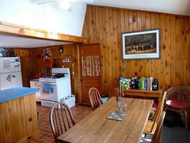 Dining/Kitchen