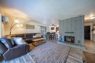 2716 S Bonnyview Rd-11