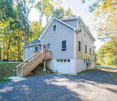 7 Phillips Rd, Poughkeepsie, NY 12603 - photo 3