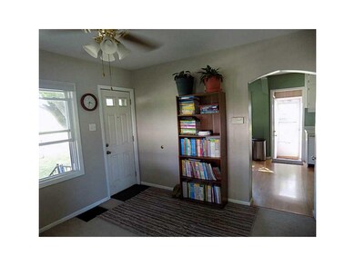 1314 E Ave NW, Cedar Rapids, IA 52405 - photo 4