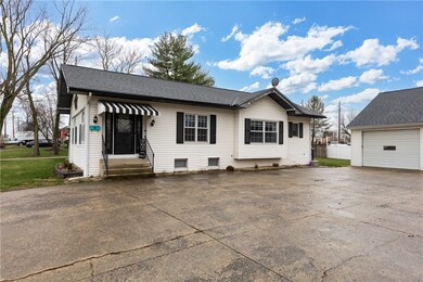 503 N Henrietta St, Effingham, IL 62401 - photo 2