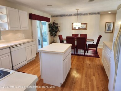 Kitchen/Dining