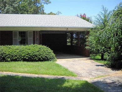 26 Fieldcrest Cir, Asheville, NC 28806 - photo 2