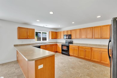 161 Stonewood Crossing Dr, Boiling Springs, SC 29316 - photo 6