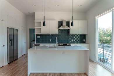 5931 Ross Ave unit 204, Dallas, TX 75206 - photo 6