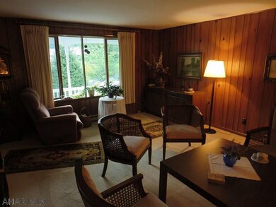 536 E Watson St, Bedford, PA 15522 - photo 5