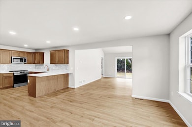 2450 Jefferson Ave, Reading, PA 19609 - photo 7