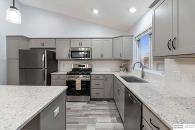 10913 Craig St, Omaha, NE 68142 - photo 7