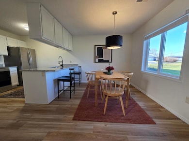 8864 Cottonwood Ln N, Maple Grove, MN 55369 - photo 2