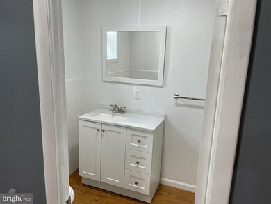 2001 Woodlynne Ave unit B, Oaklyn, NJ 08107 - photo 5