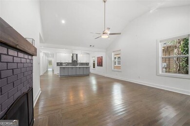 883 Gaston St SW, Atlanta, GA 30310 - photo 5