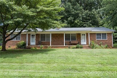 308 Holland Cir, Statesville, NC 28677 - photo 3