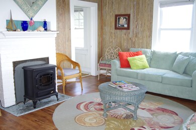 Living room (2)