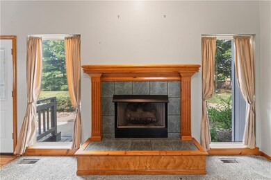 22673 S Washington Ave, Spring Hill, KS 66083 - photo 5