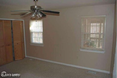 9982 Hemlock Woods Ln, Burke, VA 22015 - photo 6