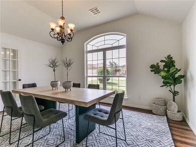 2517 SE 10th St, Moore, OK 73160 - photo 3