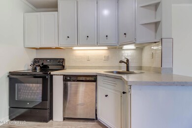 229 Lakeside Villa (1)