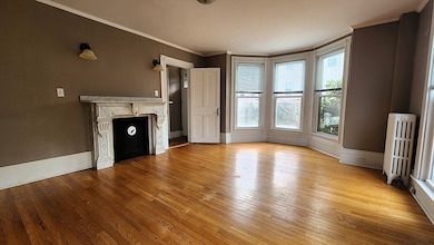 42 S Main St unit Right, Uxbridge, MA 01569 - photo 5