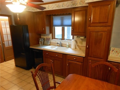 101 Winsor Ave, Johnston, RI 02919 - photo 4