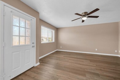 9639 W Cinnabar Ave-5