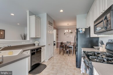 112 Beacon Dr, Woodbury, NJ 08096 - photo 4