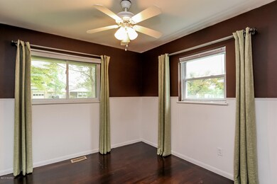 1615 Carlton Ave NE, Grand Rapids, MI 49505 - photo 6