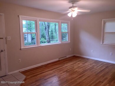 321 Spring Lake Dr, Canadensis, PA 18325 - photo 6