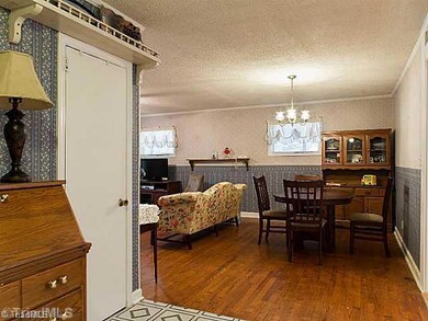 5224 Sweetwater Ct, Greensboro, NC 27407 - photo 7