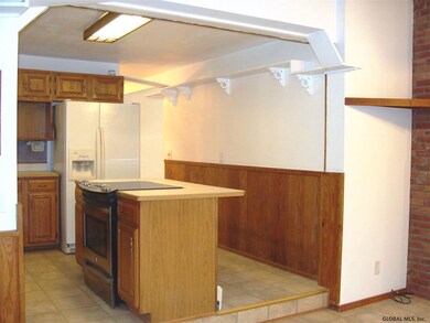 125 Jones Rd, Saratoga Springs, NY 12866 - photo 6