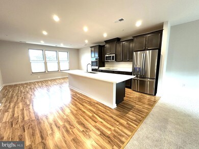 13518 Innovation Station Loop unit 5B, Herndon, VA 20171 - photo 4