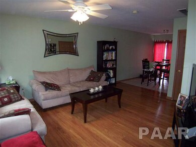 3875 W Palmyra Ct unit 16, Peoria, IL 61604 - photo 3