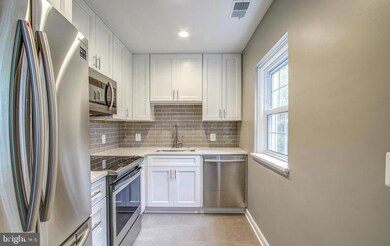 3545 S Stafford St unit B2, Arlington, VA 22206 - photo 6