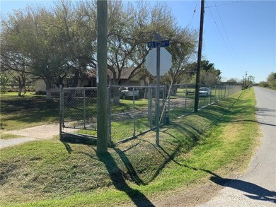 8425 Mel C Gray Rd, Weslaco, TX 78596 - photo 3