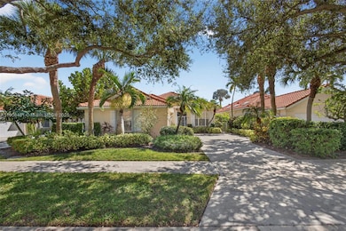 256 Kelsey Park Cir, Palm Beach Gardens, FL 33410 - photo 2