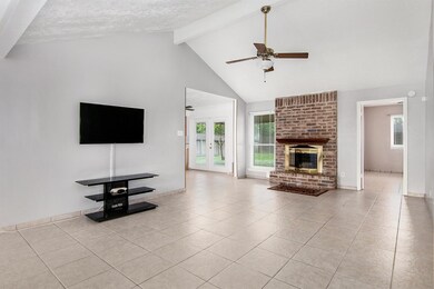 9511 Kingsvalley St, Houston, TX 77075 - photo 5