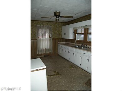 313 Virgil Hill Rd, Asheboro, NC 27205 - photo 4