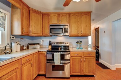 34 Warner Ln, Thomaston, CT 06787 - photo 6