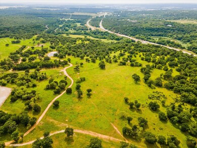 11201 Mineral Wells Hwy, Weatherford, TX 76088 - photo 3