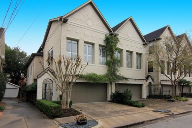 2009 Hazard St, Houston, TX 77019 - photo 2