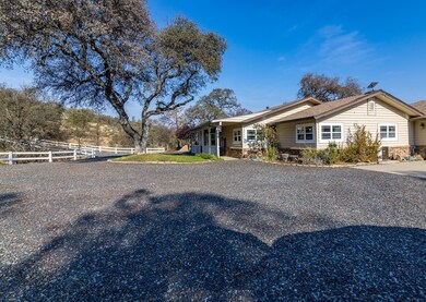 2155 El Faro Way, La Grange, CA 95329 - photo 3