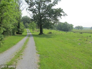 1493 Russell Rd, Berryville, VA 22611 - photo 2