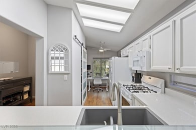 2171 High Mesa Dr, Henderson, NV 89012 - photo 6