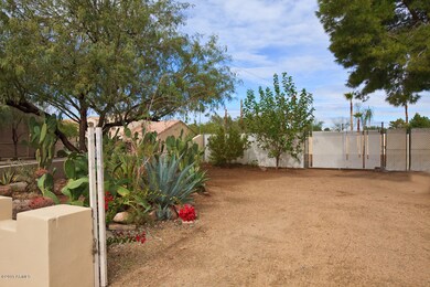 Side Yard / RV Gate