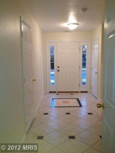 13523 Bannacker Place, Herndon, VA 20171 - photo 2