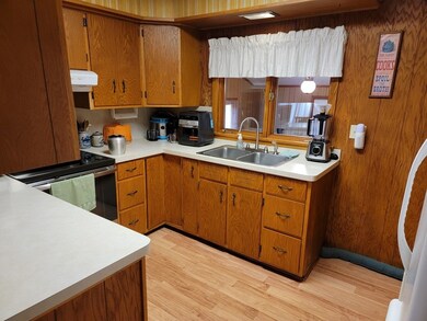 107 E Normal St, Edinboro, PA 16412 - photo 4